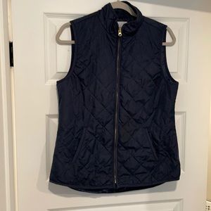 Old Navy light weight vest in navy size M